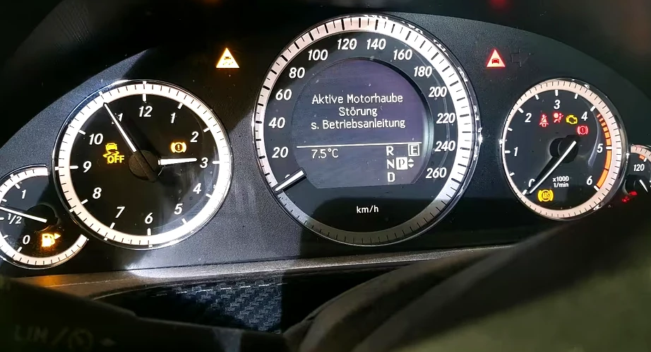 Mercedes-Benz cockpit